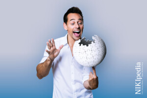 NIKIpedia_PresseFoto_V1_Quer_Logo_web2