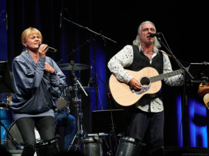 F_2024_01_JohnLennonTribute_2_c_Nico_Kaiser_web