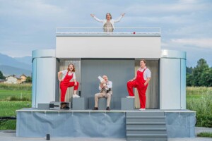 F_2308_Strassentheater_c_ebihara_295