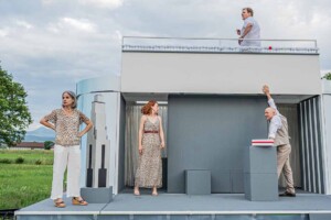 F_2308_Strassentheater_c_ebihara_209