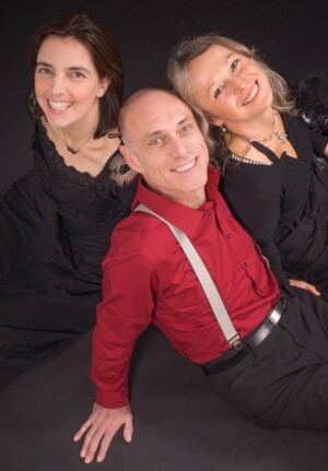 lebeau-Trio_Hochformat_ohne_Instrumente