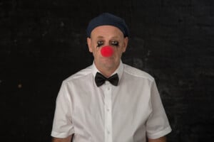 Humor_im_Hemd_by_Reinhard_Mayr_web_1