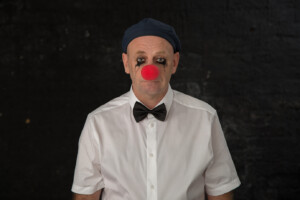 Humor_im_Hemd_by_Reinhard_May