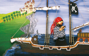 Friedburger_Kasperl_u_das_Seera_uberschiff_web