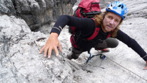 Andy_Holzer_Blind_Climber_Andy-klettert-Carstensz-Pyramide-Andreas-Unterkreuter-new