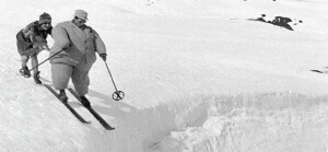 csm_Der_grosse_Sprung_Postkarte_Vorderseite_84fd85b166