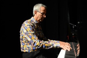 A19_3455_c_AdiJ_stel