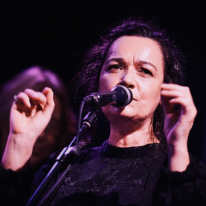 F_2401_JLT_MeenaCryle_c_GeorgCizek-Graf