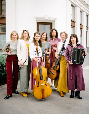 F2510_Divinerinnen_c_AnnaZehetgruber_84w