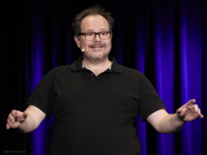 MrazFirst_c_Ernesto-Gelles_3