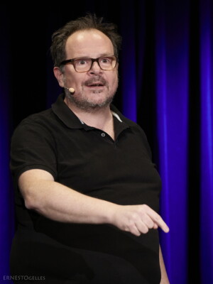 MrazFirst_c_Ernesto-Gelles_12